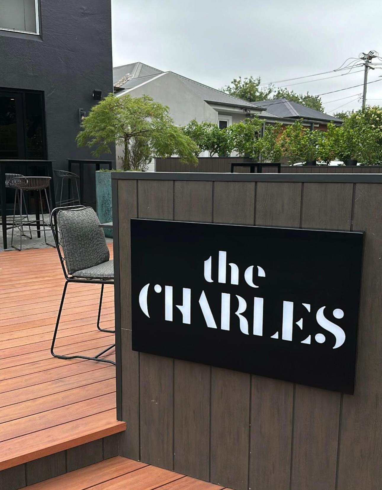 ホテル The Charles ウォガウォガ エクステリア 写真