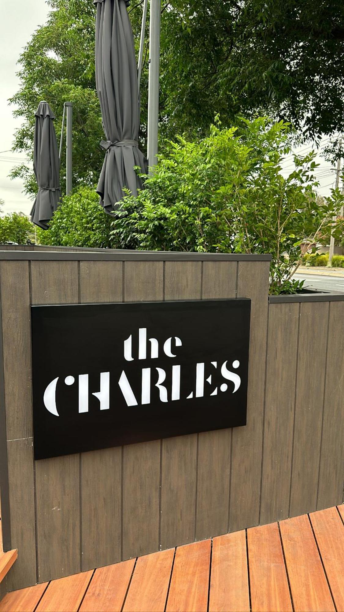 ホテル The Charles ウォガウォガ エクステリア 写真
